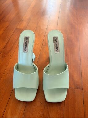 Steve Madden Mint Green Open-Toe heels